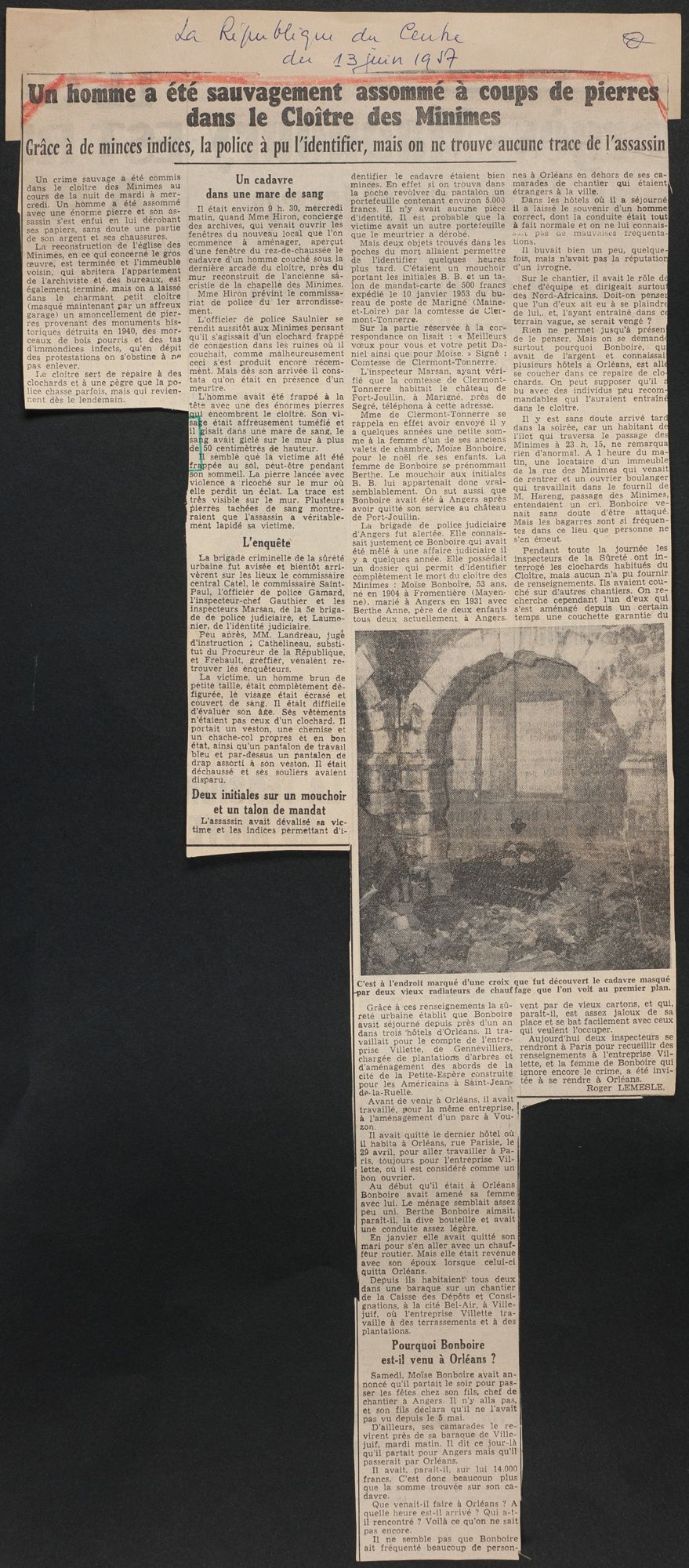 Coupures de presse relative au meurtre commis dans le cloître des Minimes, 1957 