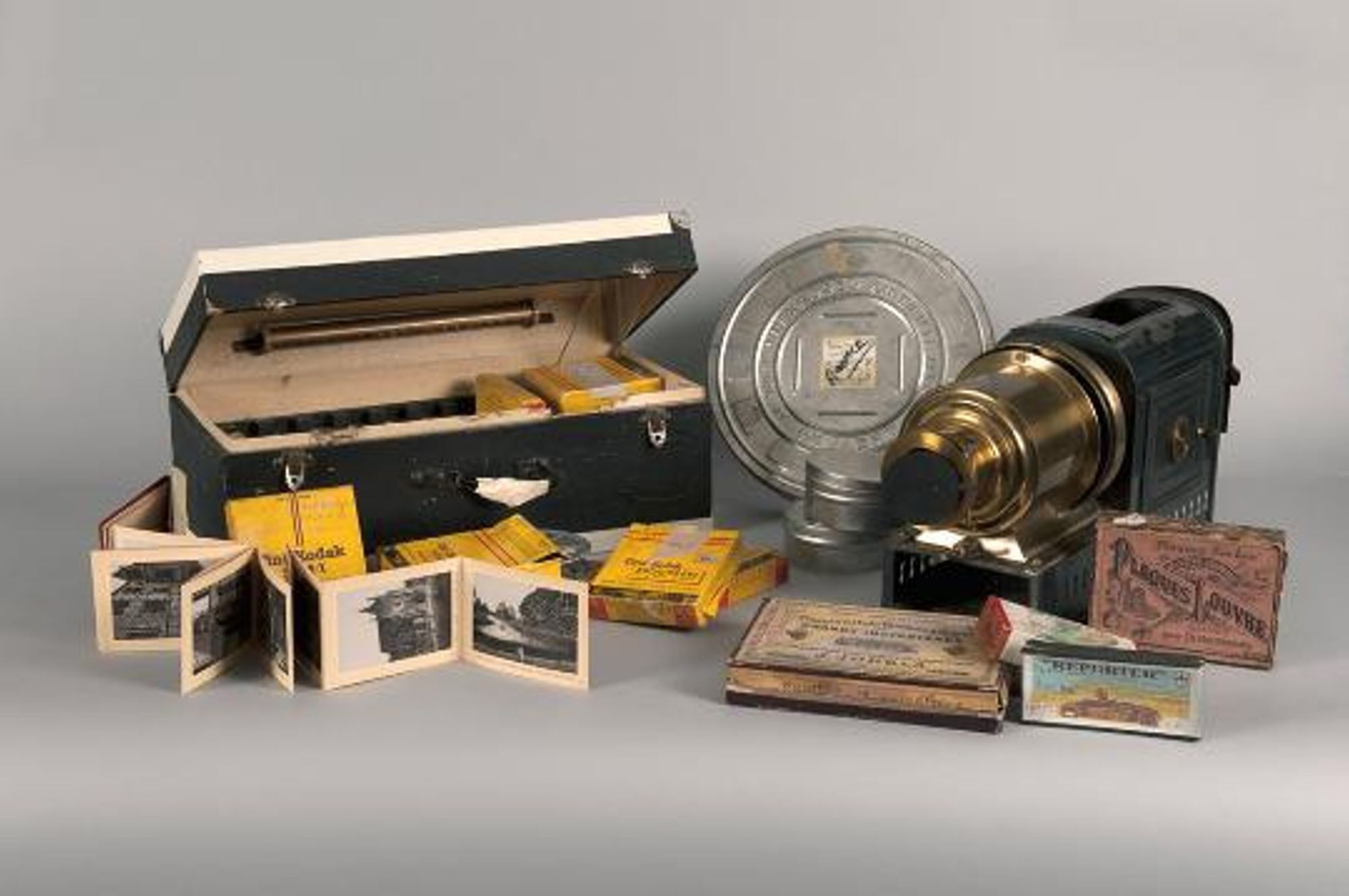 Boîtes de plaques de verre et de bobines de films